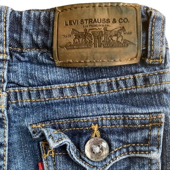 2/$20 💖 Levi’s: Straight Leg Mid Wash Jean - Picture 7 of 9